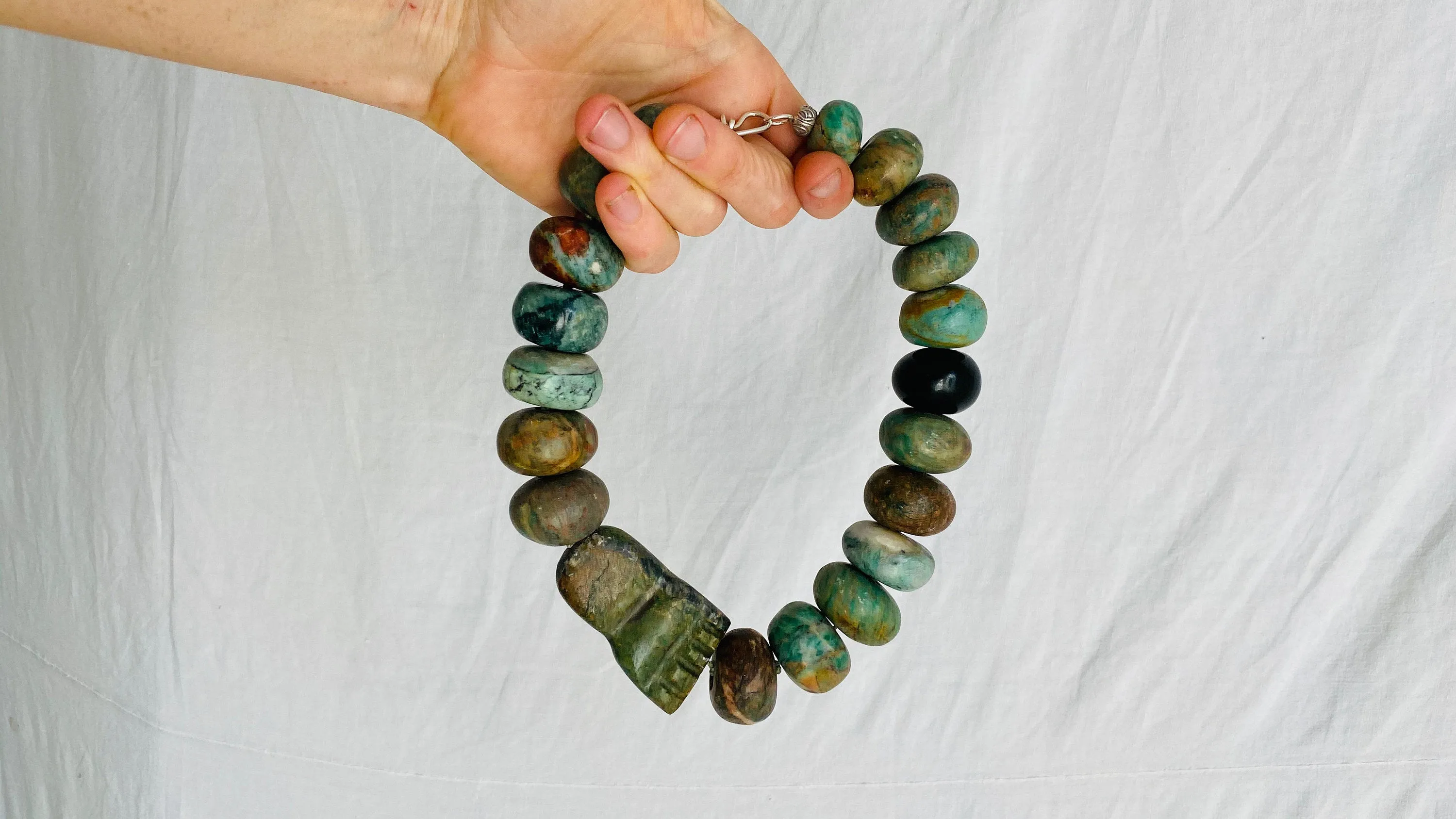 Guatemalita Jade Necklace. Reproduction of Frida Kahlo Necklace