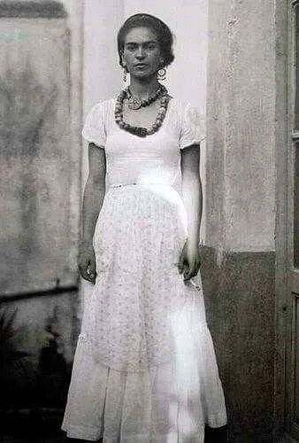 Guatemalita Jade Necklace. Reproduction of Frida Kahlo Necklace